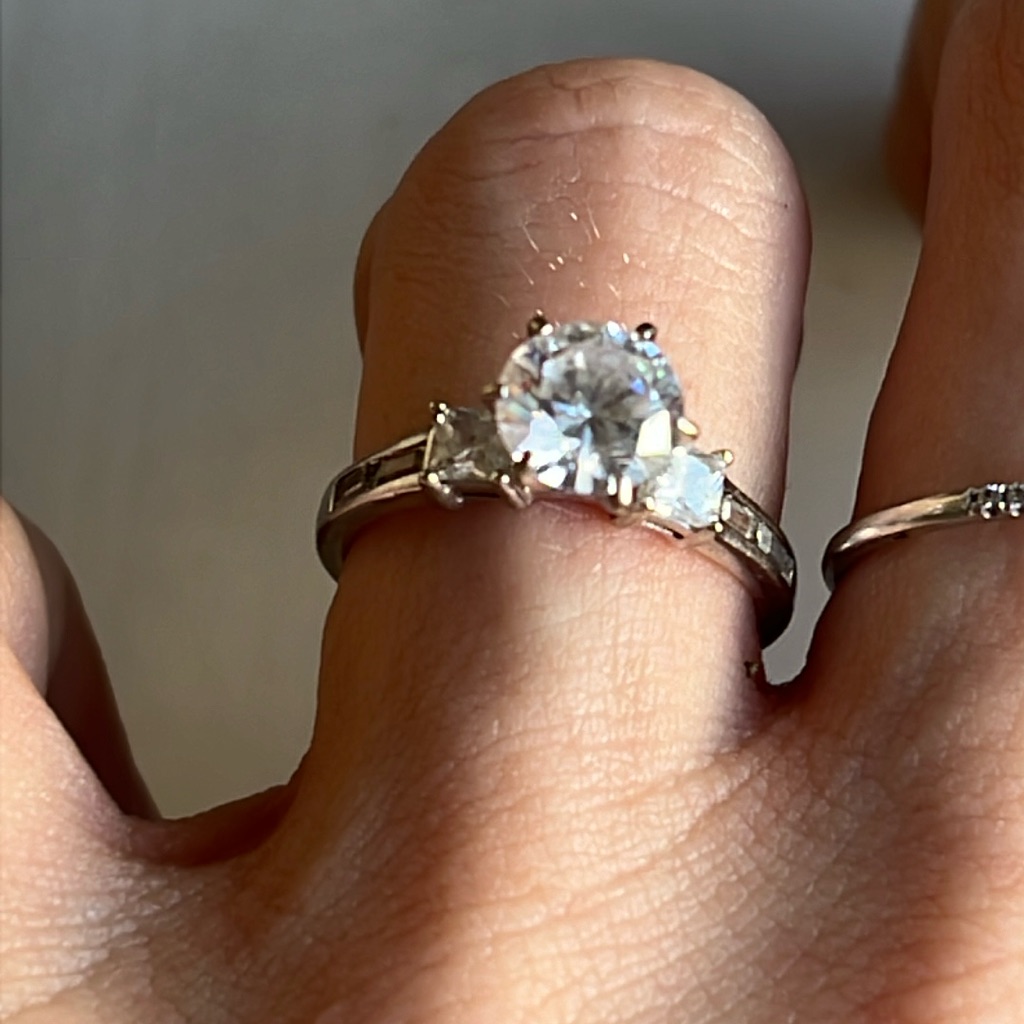10k White Gold Solid  Moissanite